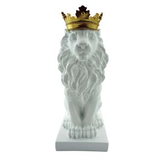 ARTEHOME 200QER20148 Figurka dekoracyjna dostojny biały lew w złotej koronie na niskim postumencie Lion White