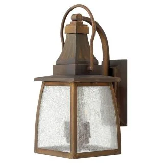 ELSTEAD MONTAUK HK/MONTAUK M 4Lt Medium Wall Lantern
