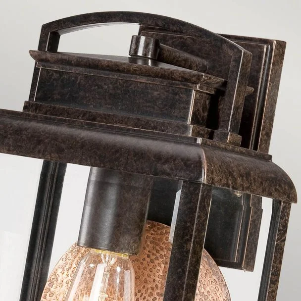 ELSTEAD BYRON QZ/BYRON/M Medium Wall Lantern