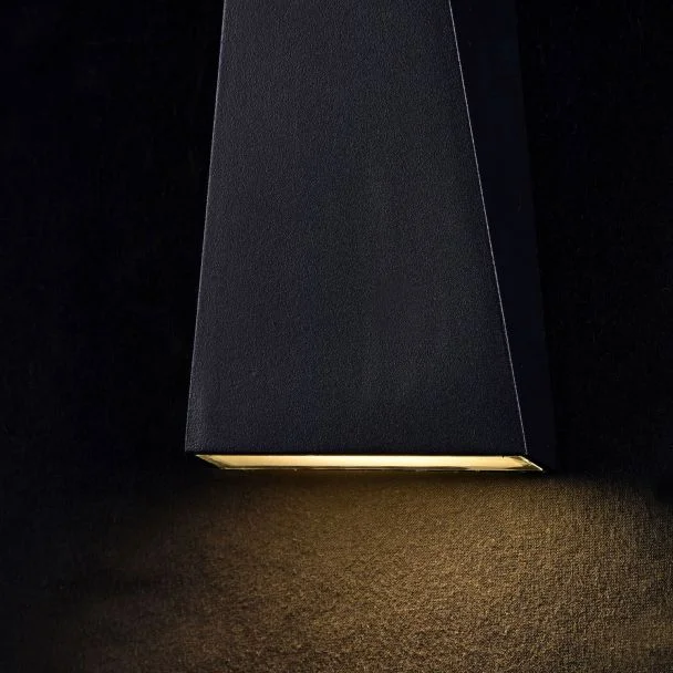 MAYTONI O580WL-L6B Outdoor Times Square Wall Lamp Black